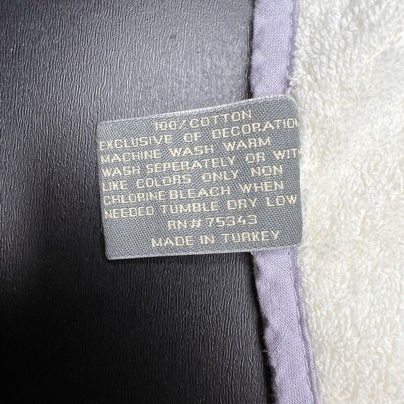 Akova Embroidered Floral Purple Pink 2 Pc Towel Set 100% Cotton Vintage Cottage - Picture 6 of 9